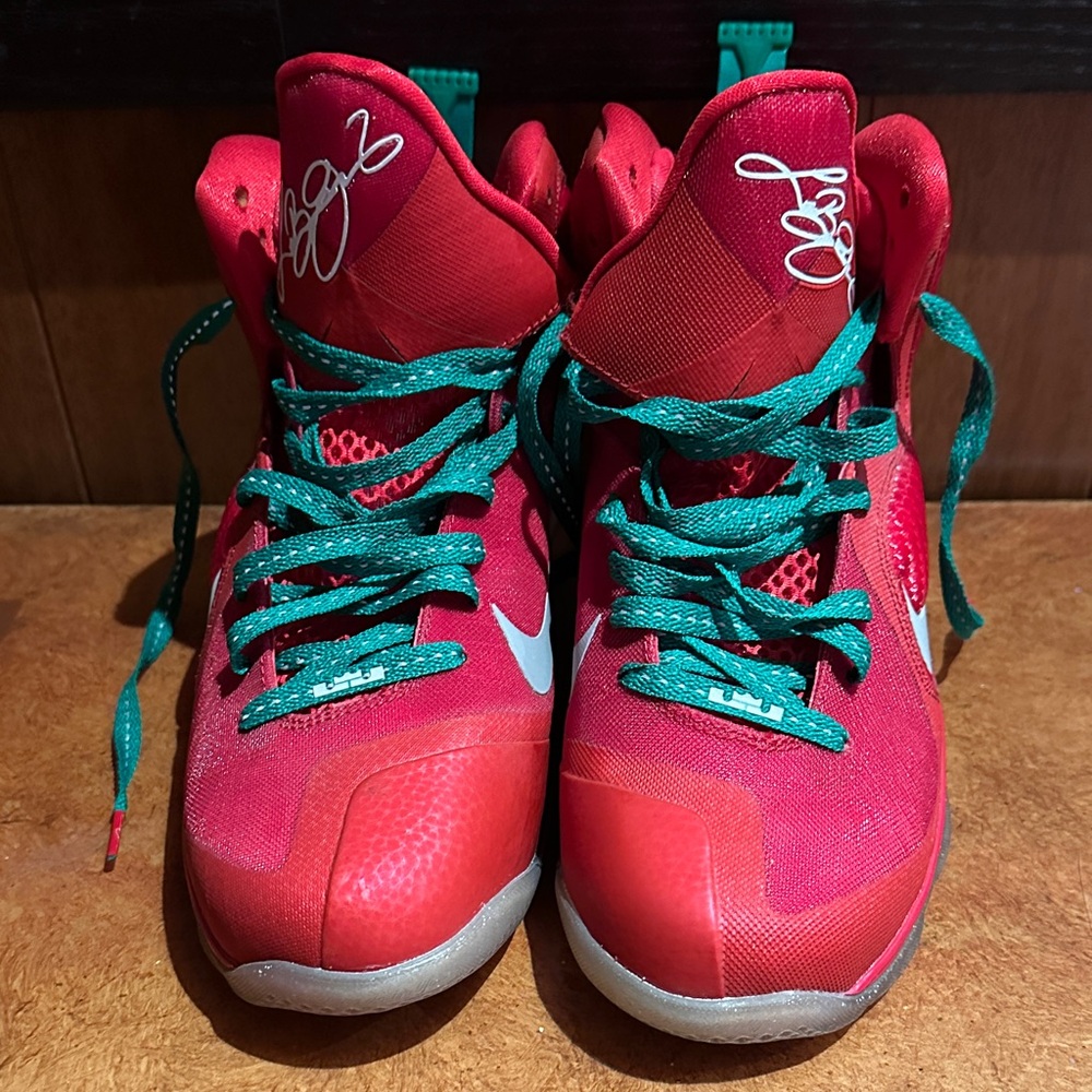 Men’s Nickels LeBron 9 Christmas Red and Green Sneakers